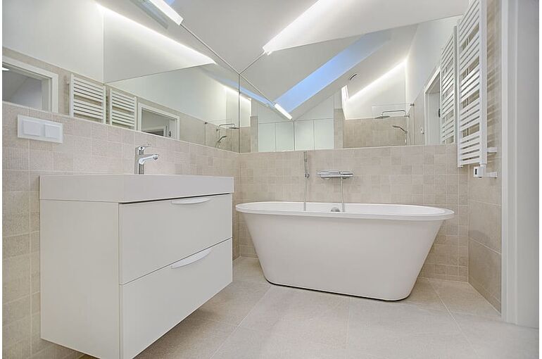 bathroom-bathtub-cabinet-contemporary