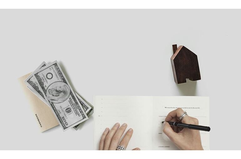 house-money-budget-business
