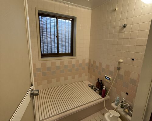 03DA3B20-A5DC-46F8-98F0-43F8E90FC84D