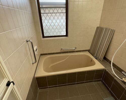 01525E92-FD6D-49BF-BBA9-F4F80F24119C