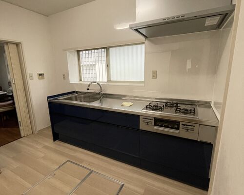 D91B1B9D-28DD-4C3D-933B-5019C1BA1880