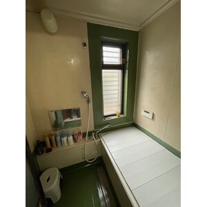 apartment-chair-contemporary-dining-room